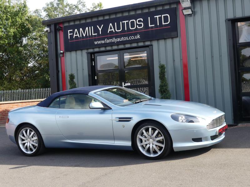 Aston Martin DB9
