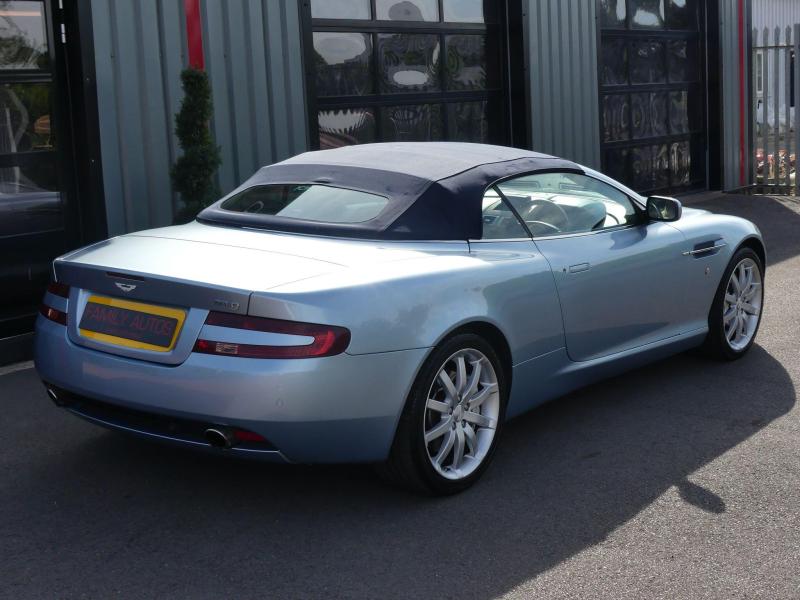 Aston Martin DB9