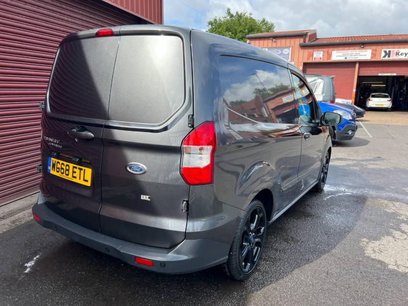 Ford Transit Courier