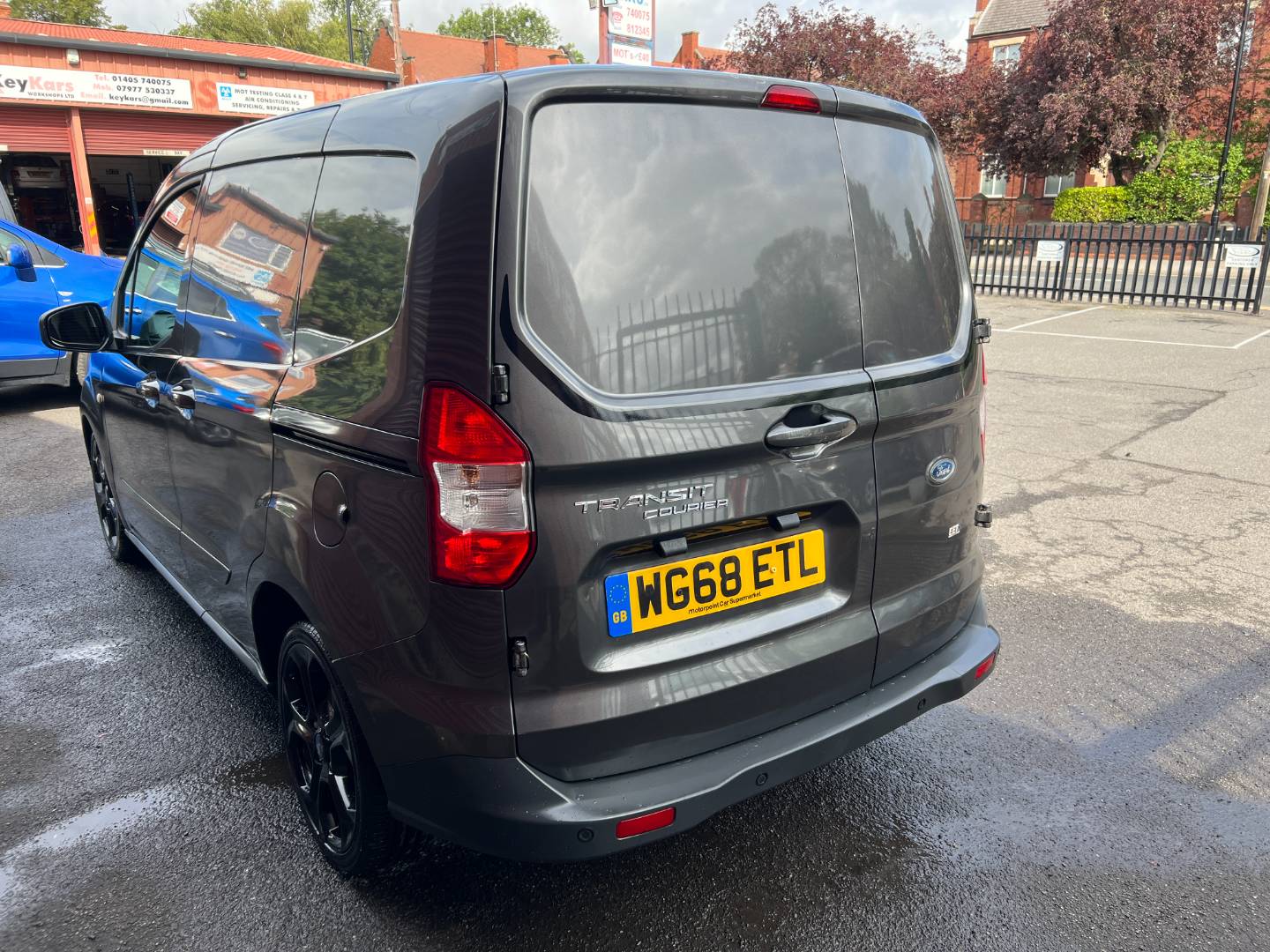 Ford Transit Courier