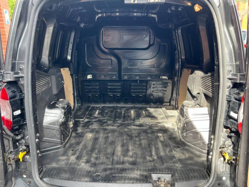 Ford Transit Courier