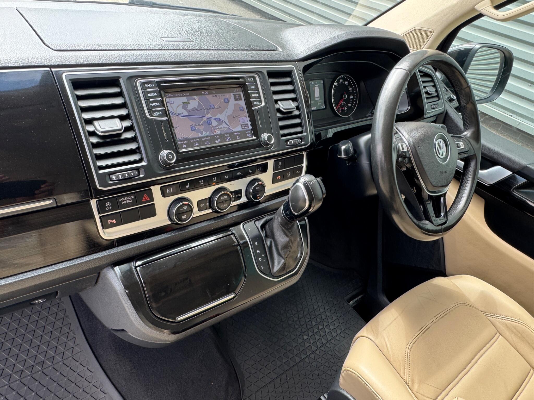 Volkswagen Caravelle