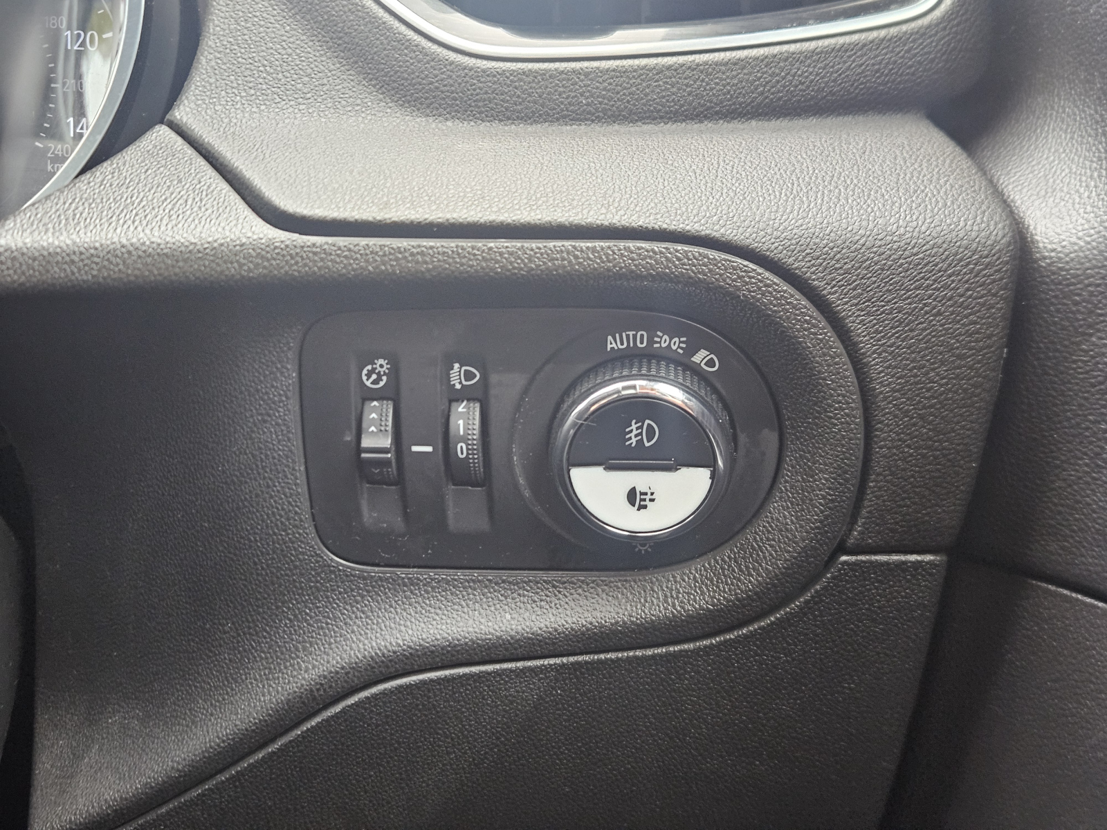 Vauxhall Grandland X
