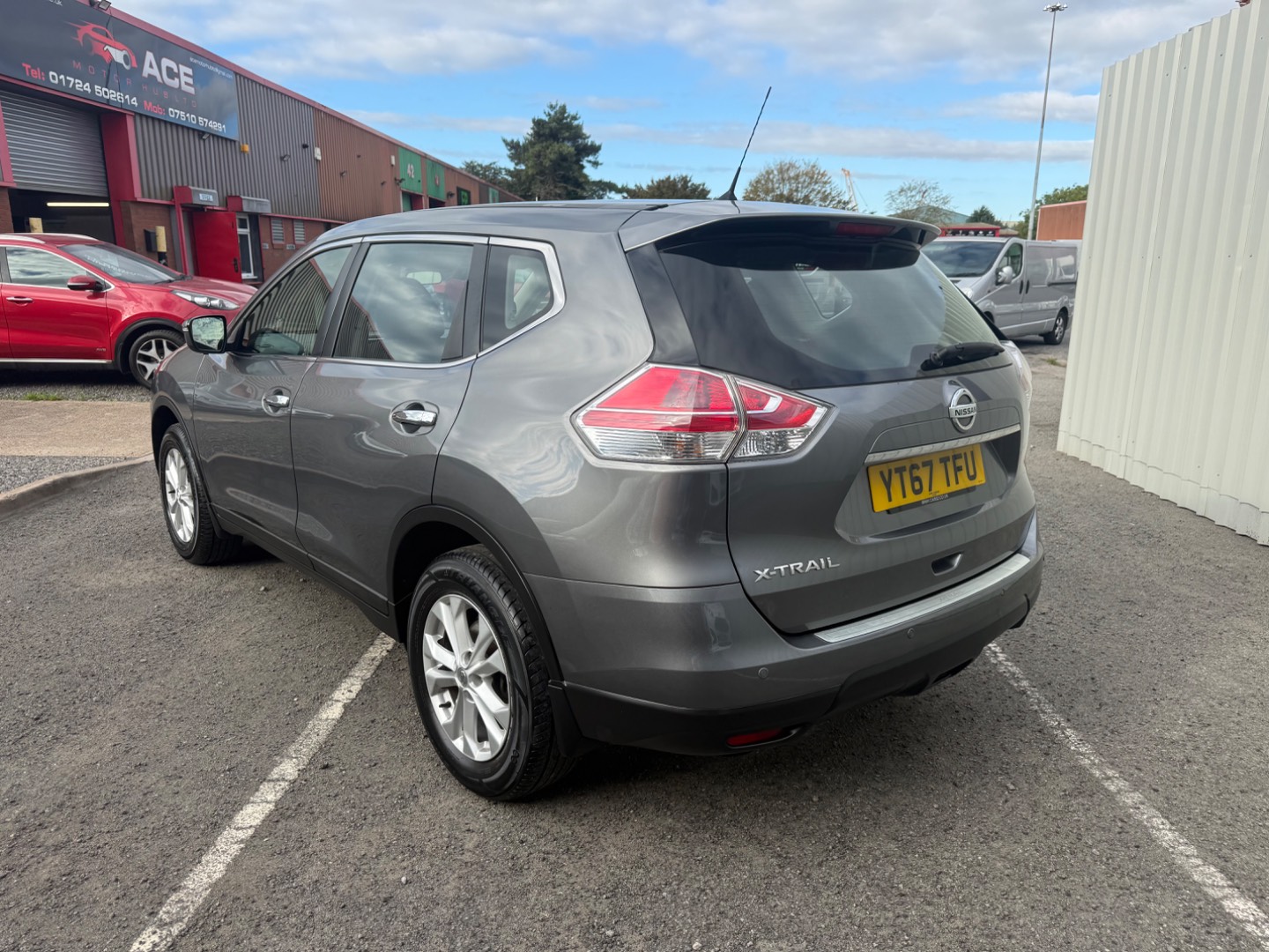 Nissan X-TRAIL