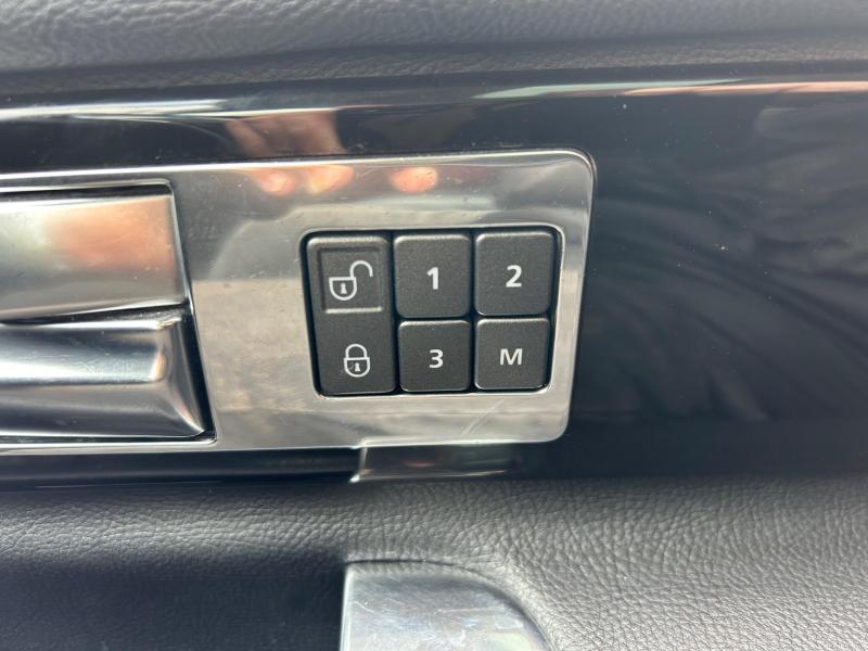 Land Rover Discovery 4
