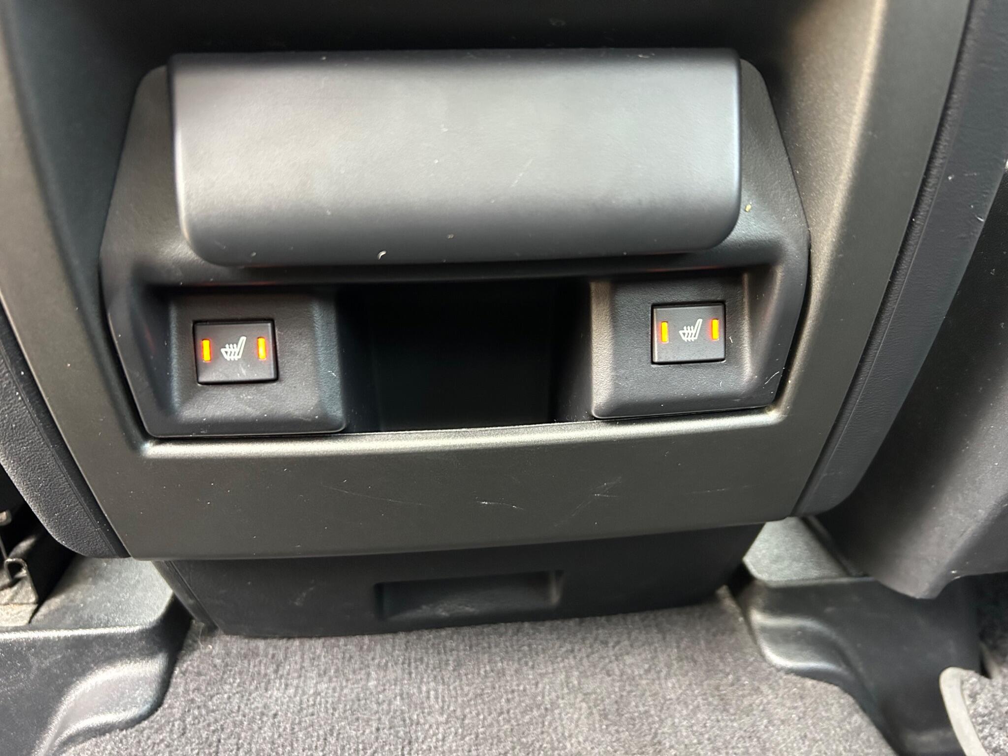 Land Rover Discovery 4