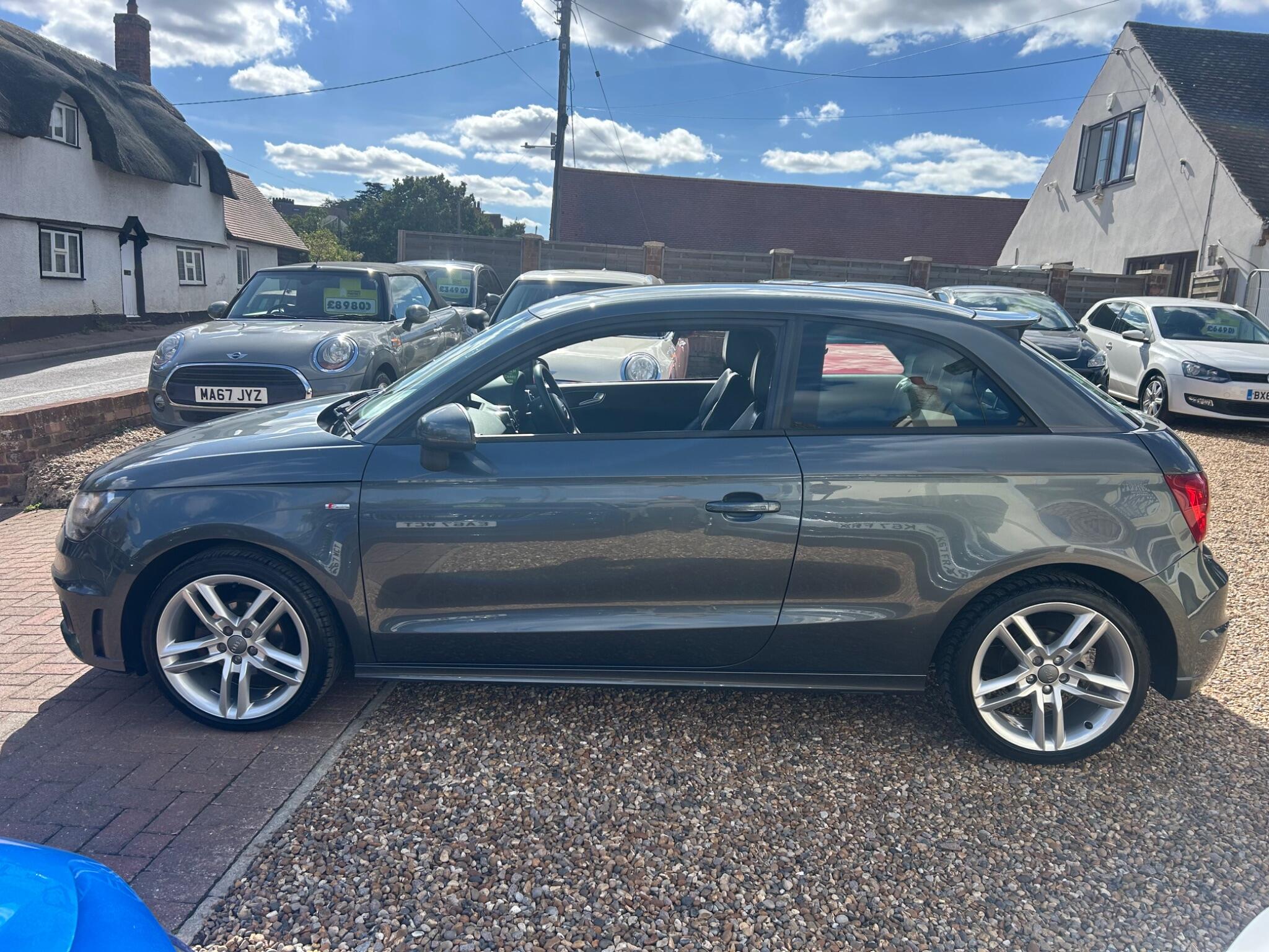 Audi A1