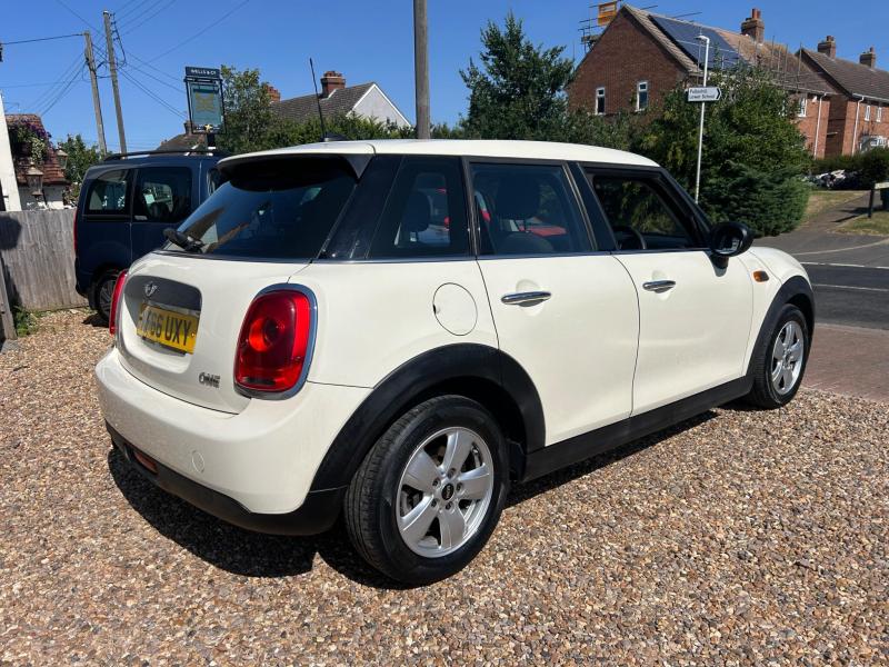 Mini Hatch