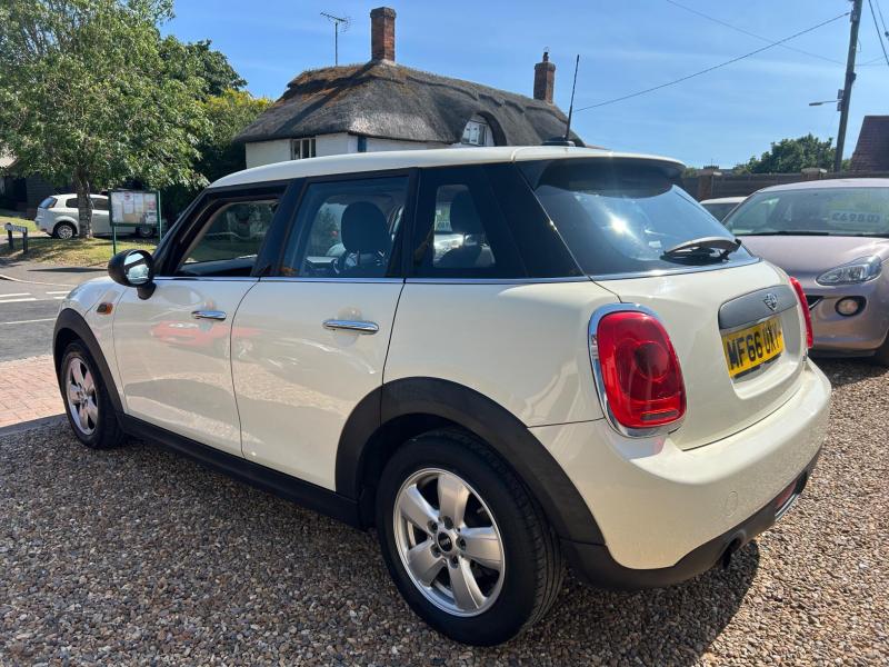 Mini Hatch