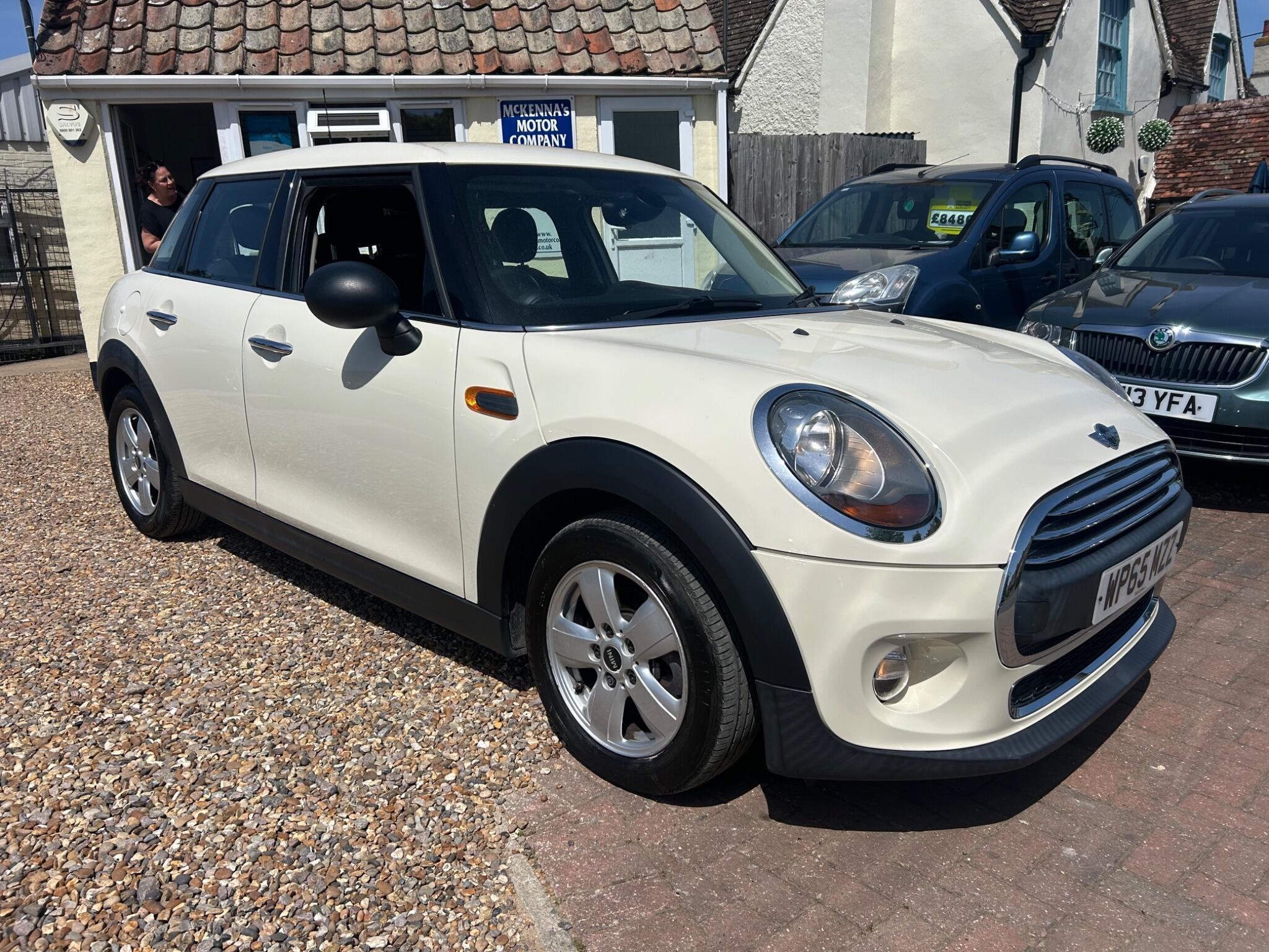 Mini Hatch