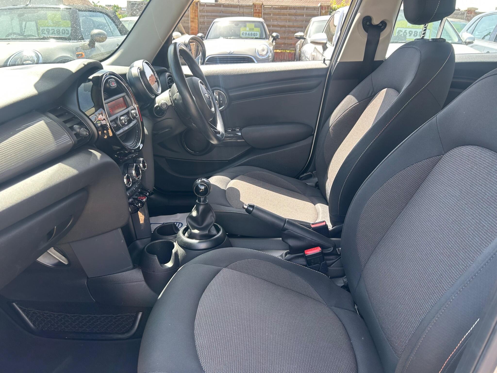 Mini Hatch
