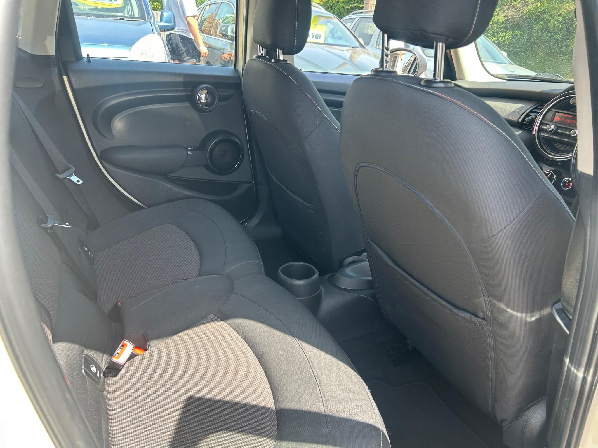 Mini Hatch