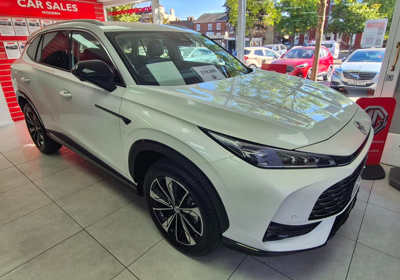 MG Motor UK HS