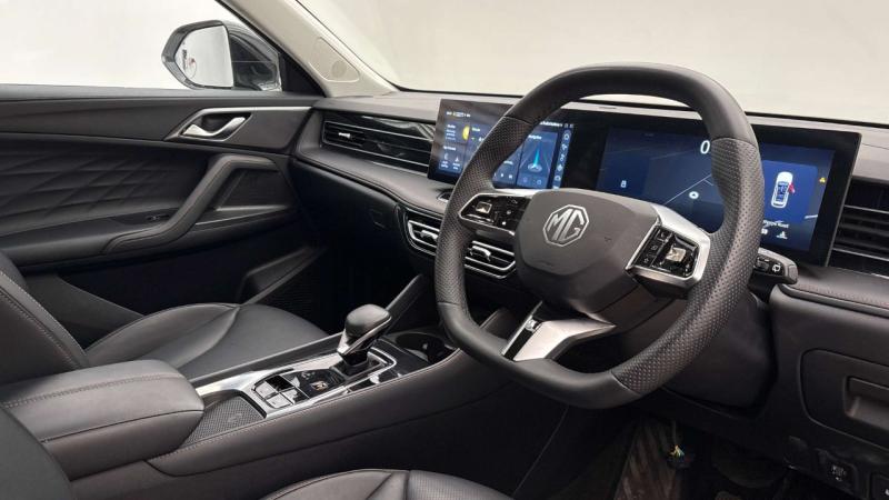 MG Motor UK HS