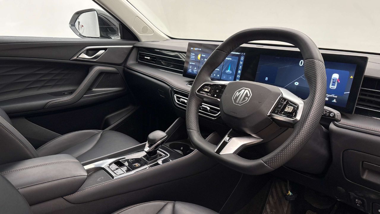 MG Motor UK HS