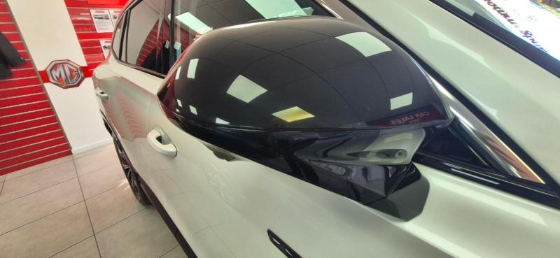 MG Motor UK HS