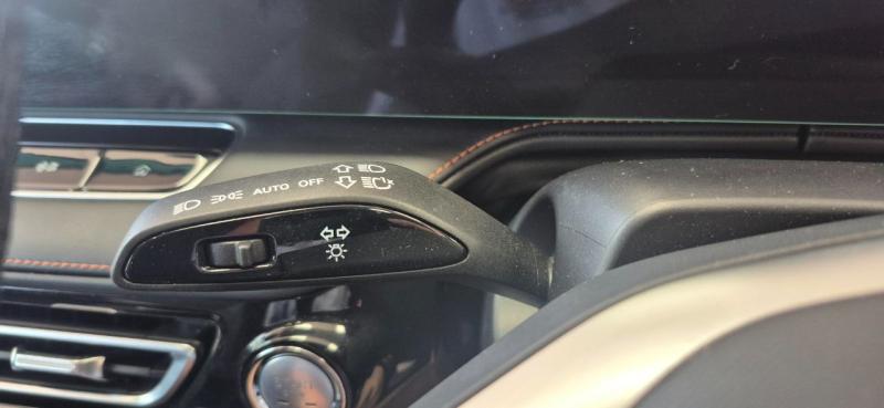 MG Motor UK HS