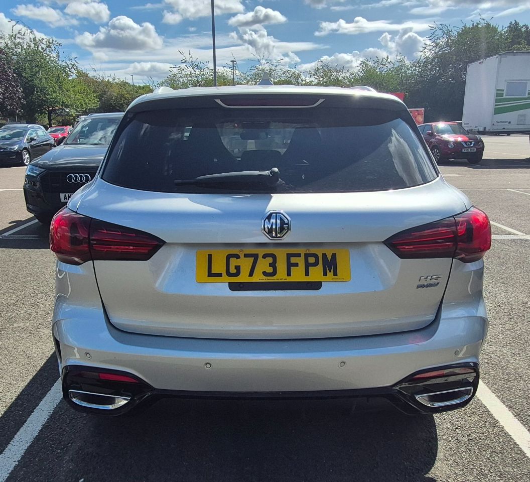 MG Motor UK HS