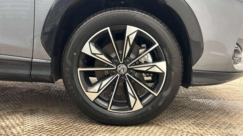 MG Motor UK HS