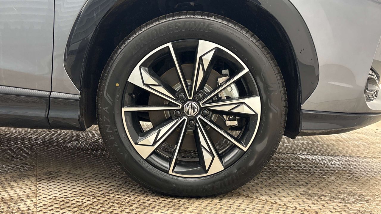 MG Motor UK HS