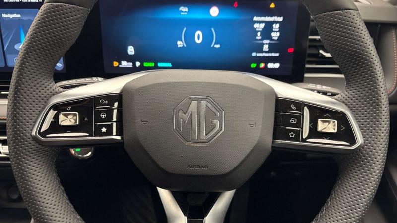 MG Motor UK HS