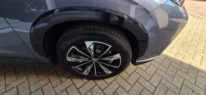 MG Motor UK HS