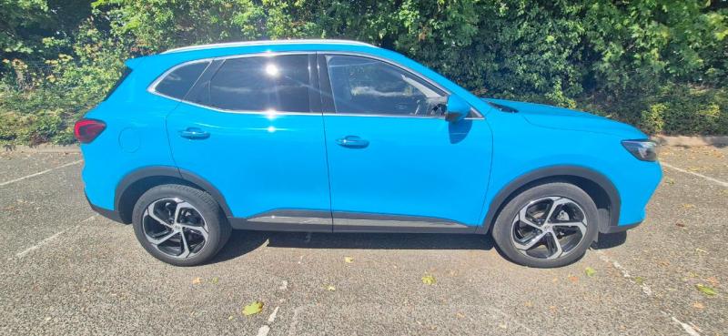 MG Motor UK HS