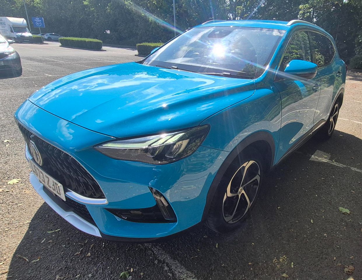 MG Motor UK HS