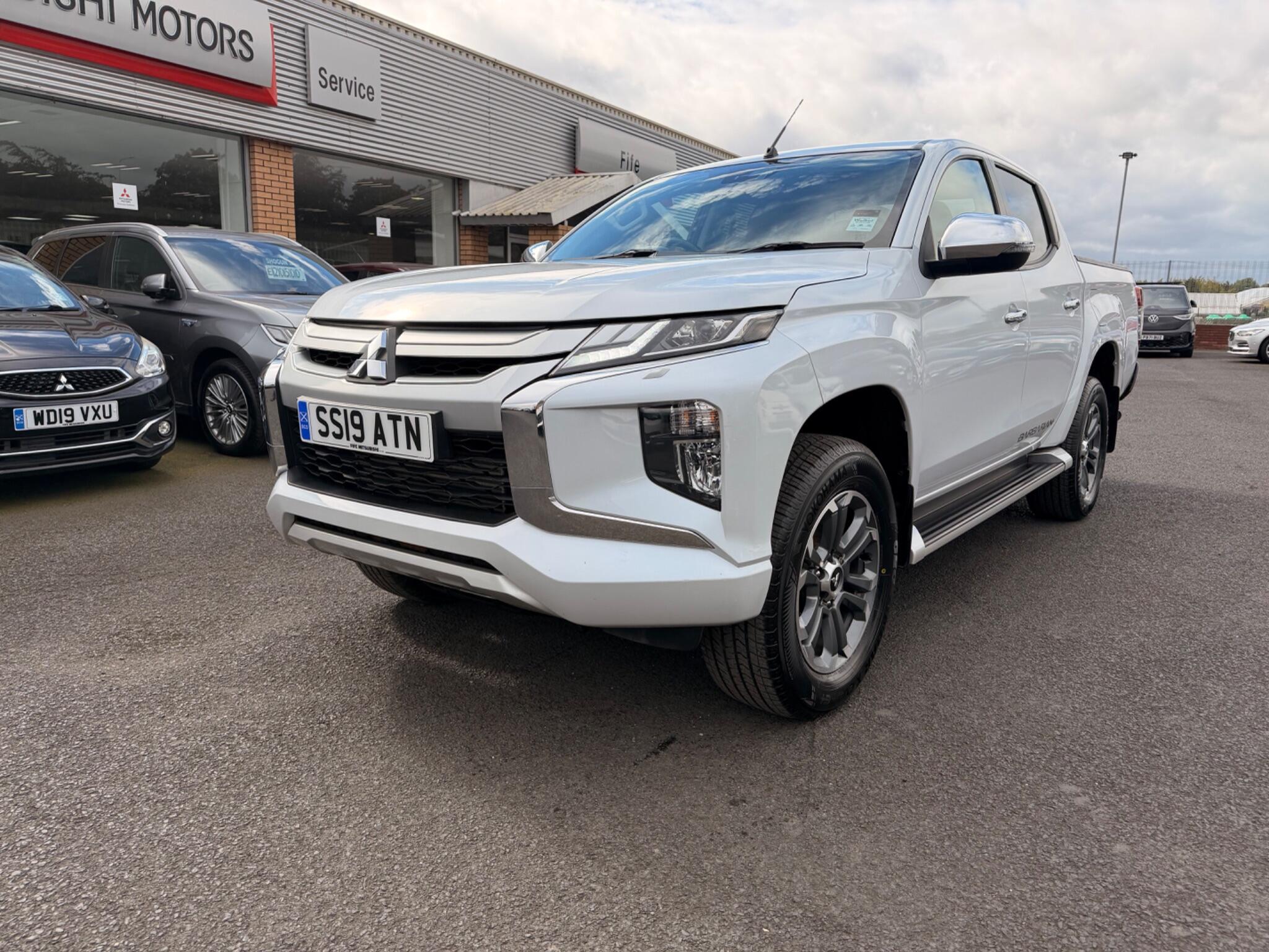 Mitsubishi L200