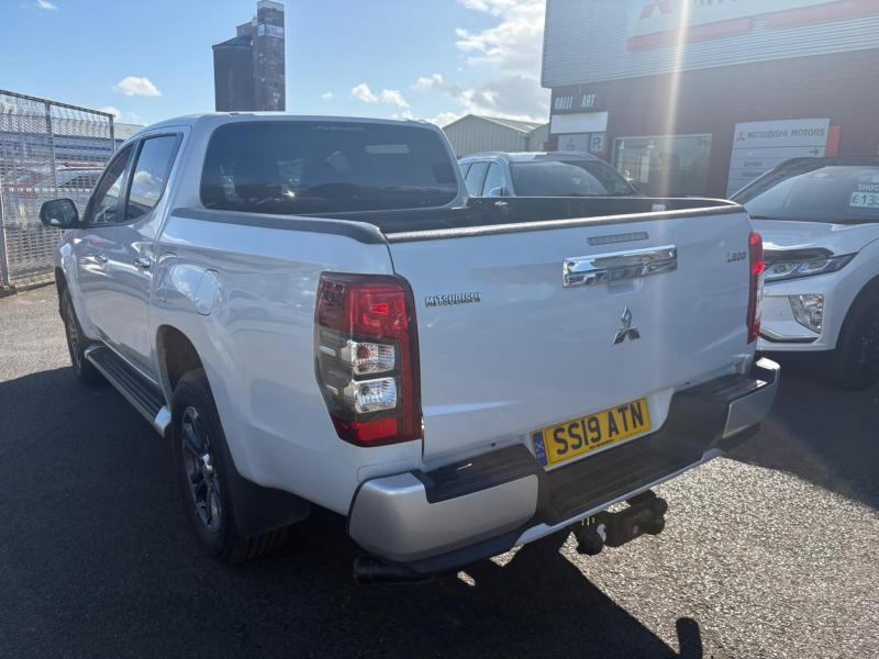 Mitsubishi L200