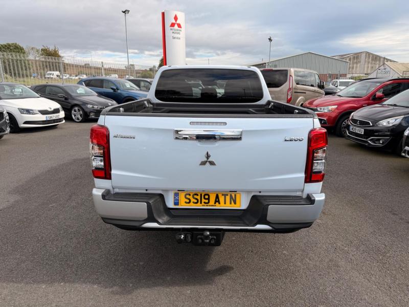 Mitsubishi L200
