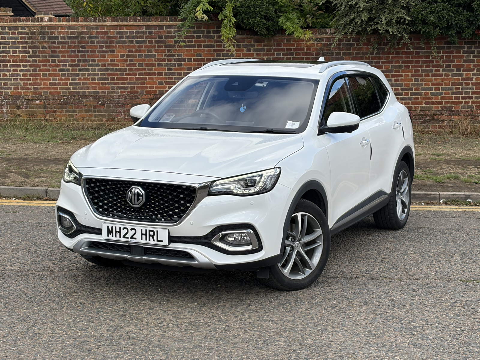 MG Motor UK HS