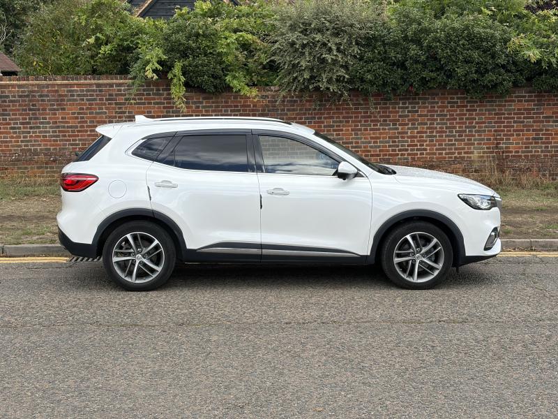 MG Motor UK HS