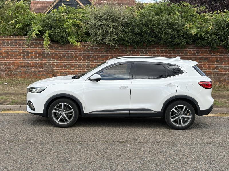 MG Motor UK HS