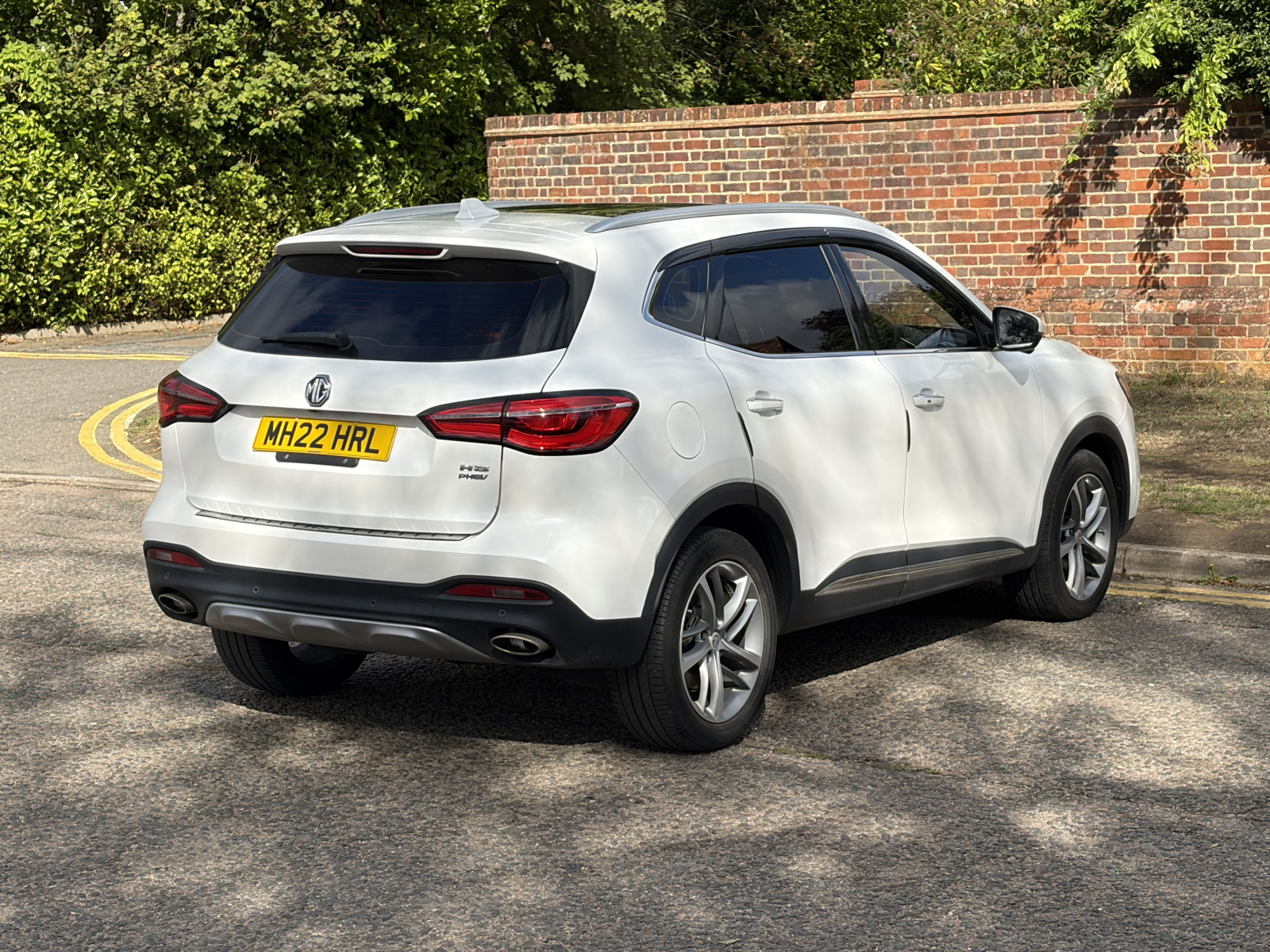 MG Motor UK HS