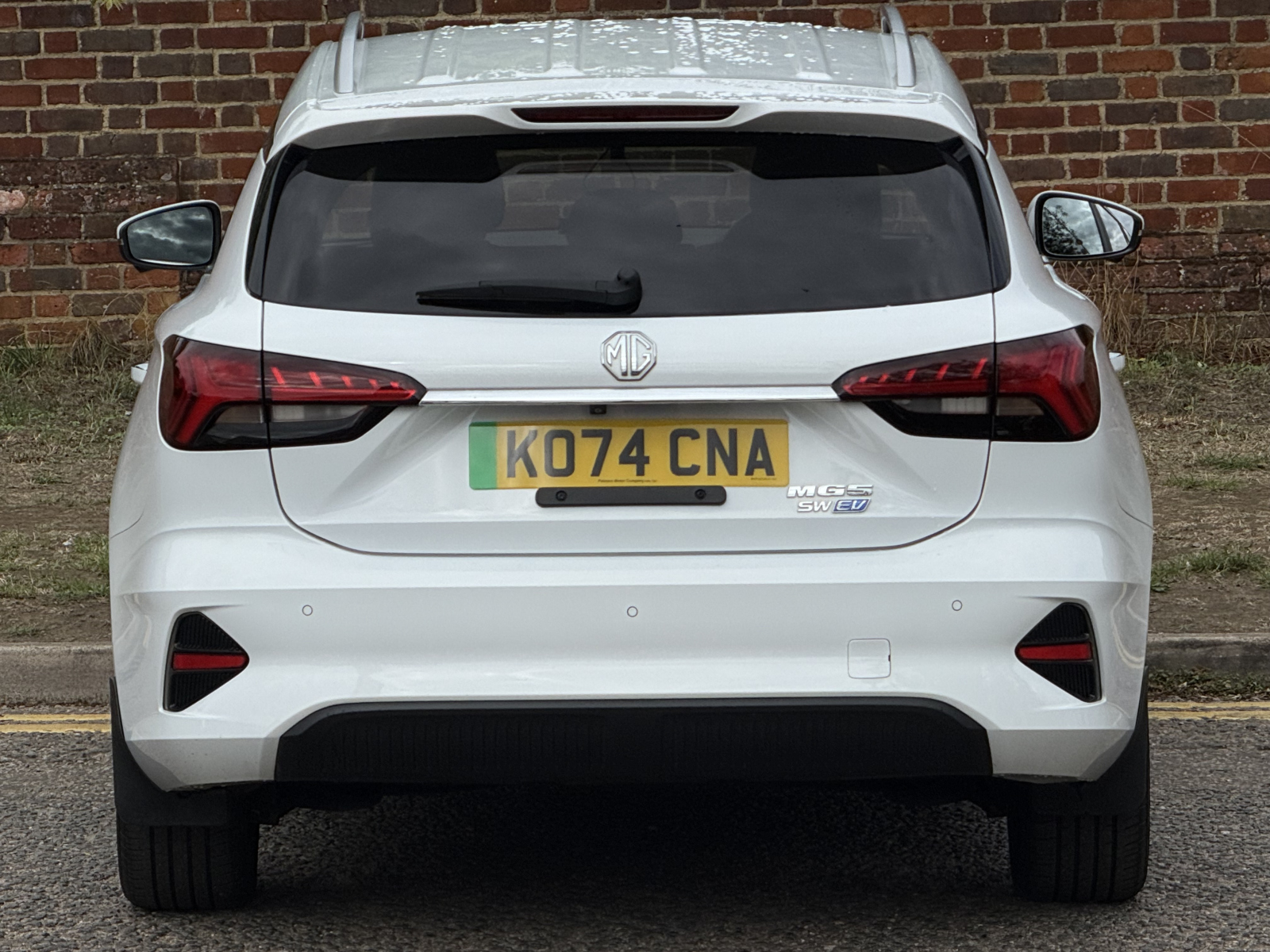 MG Motor UK MG5