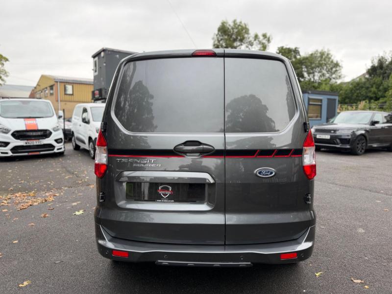 Ford Transit Courier