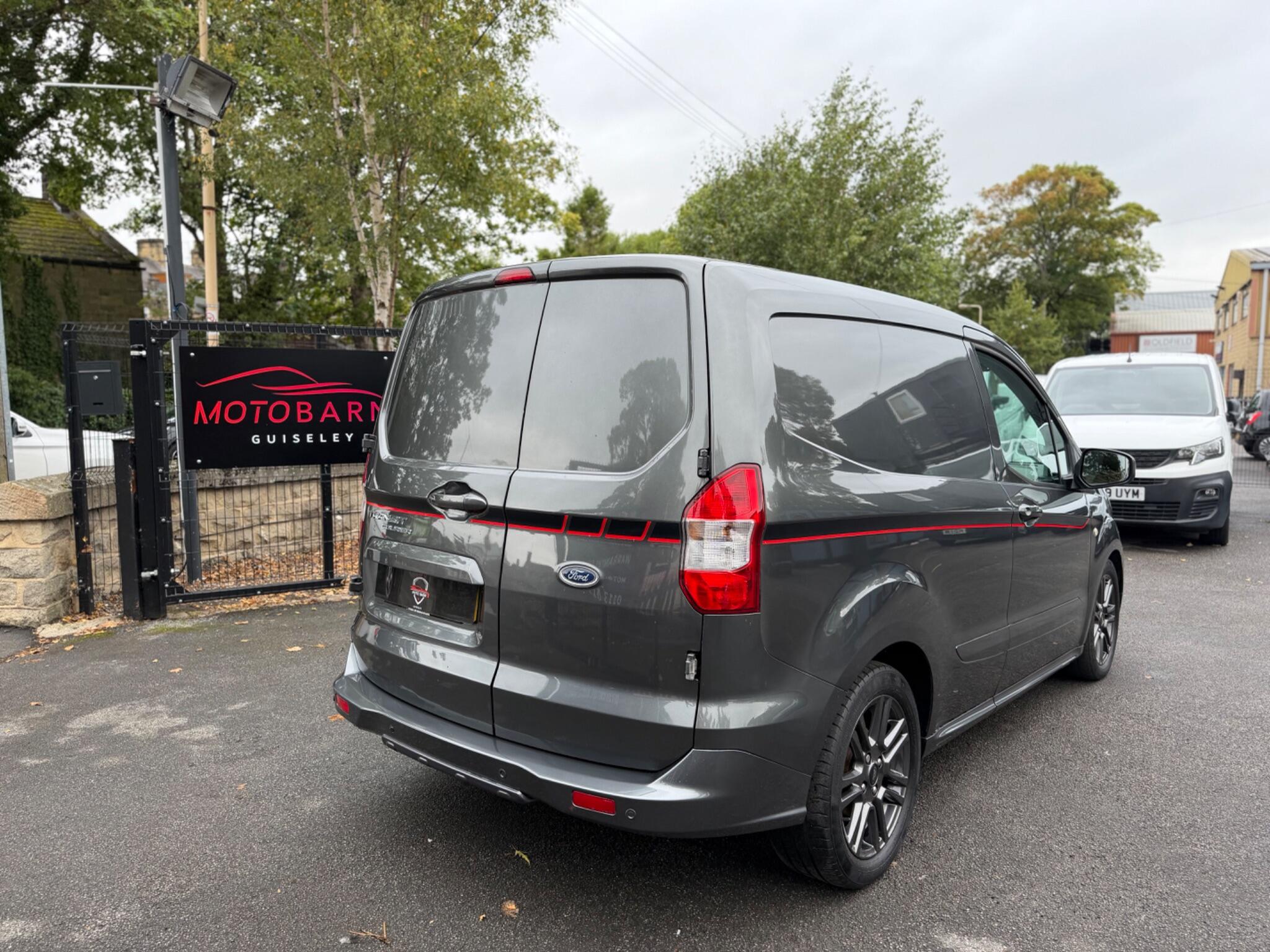 Ford Transit Courier