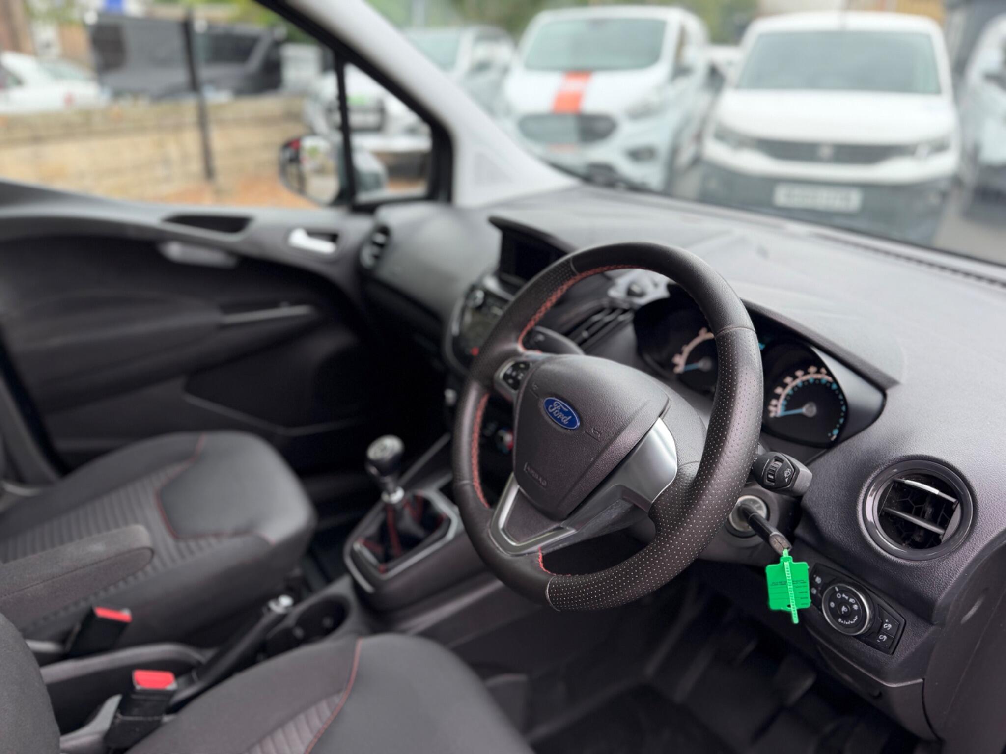 Ford Transit Courier