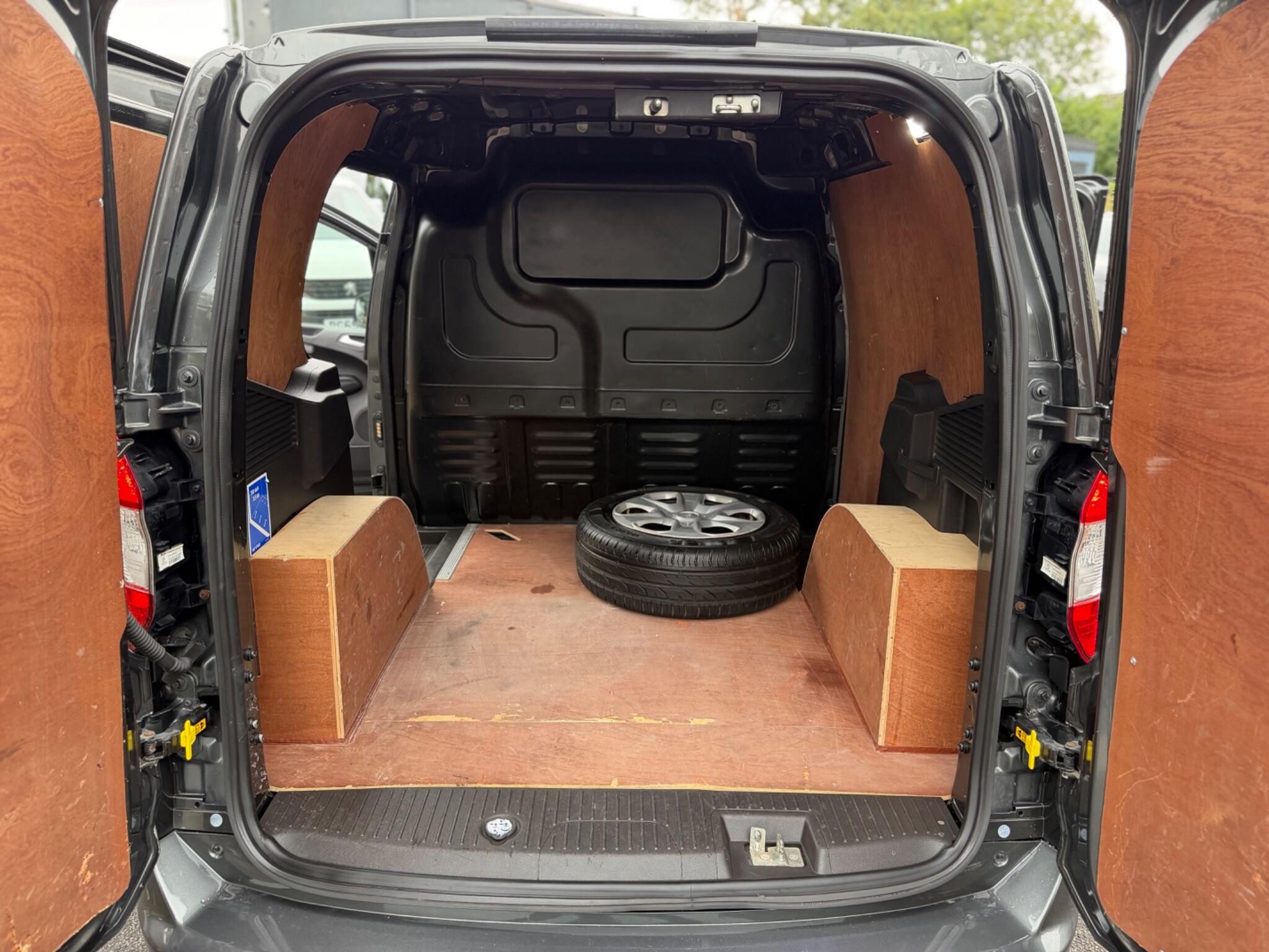 Ford Transit Courier