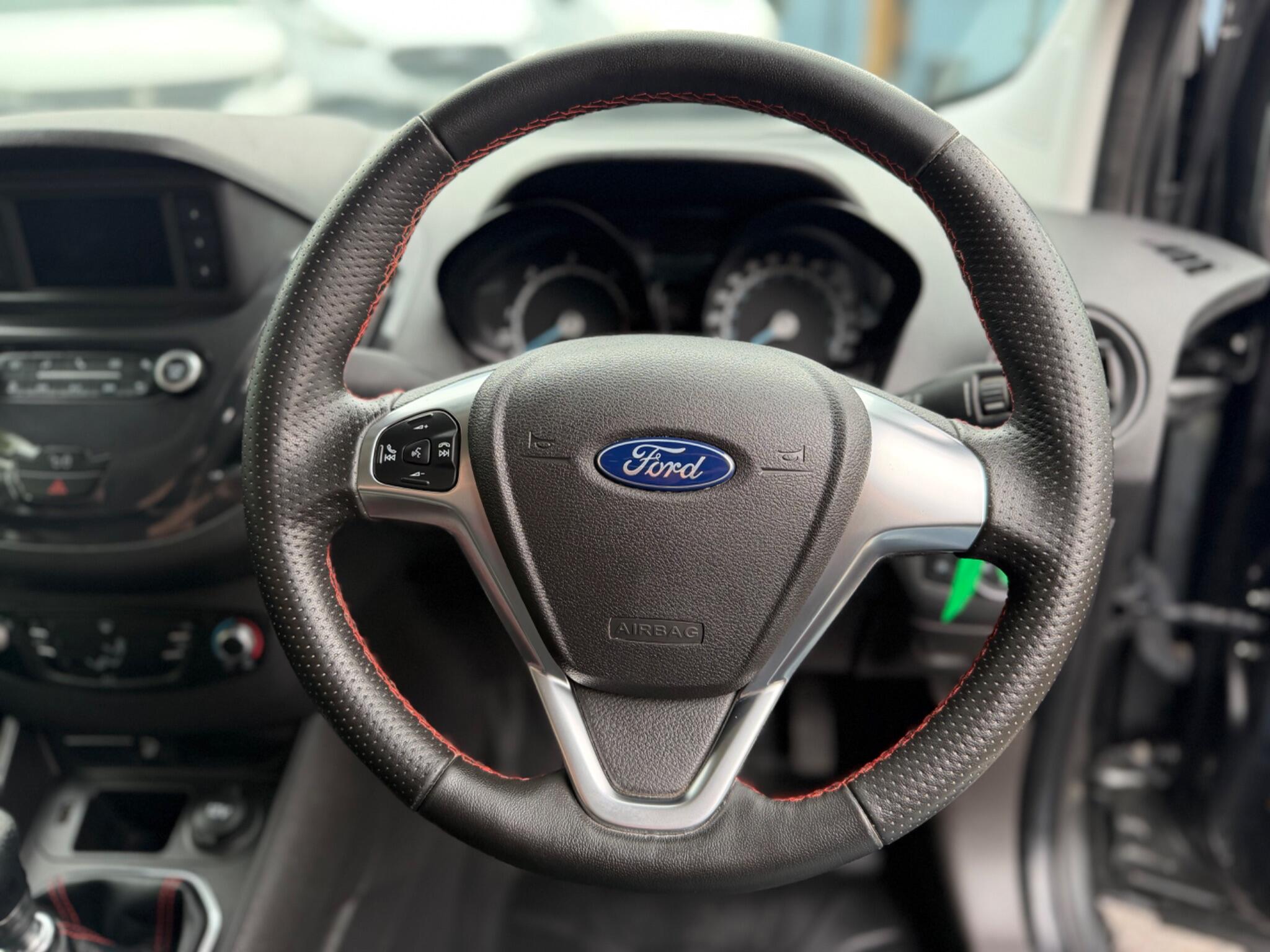 Ford Transit Courier