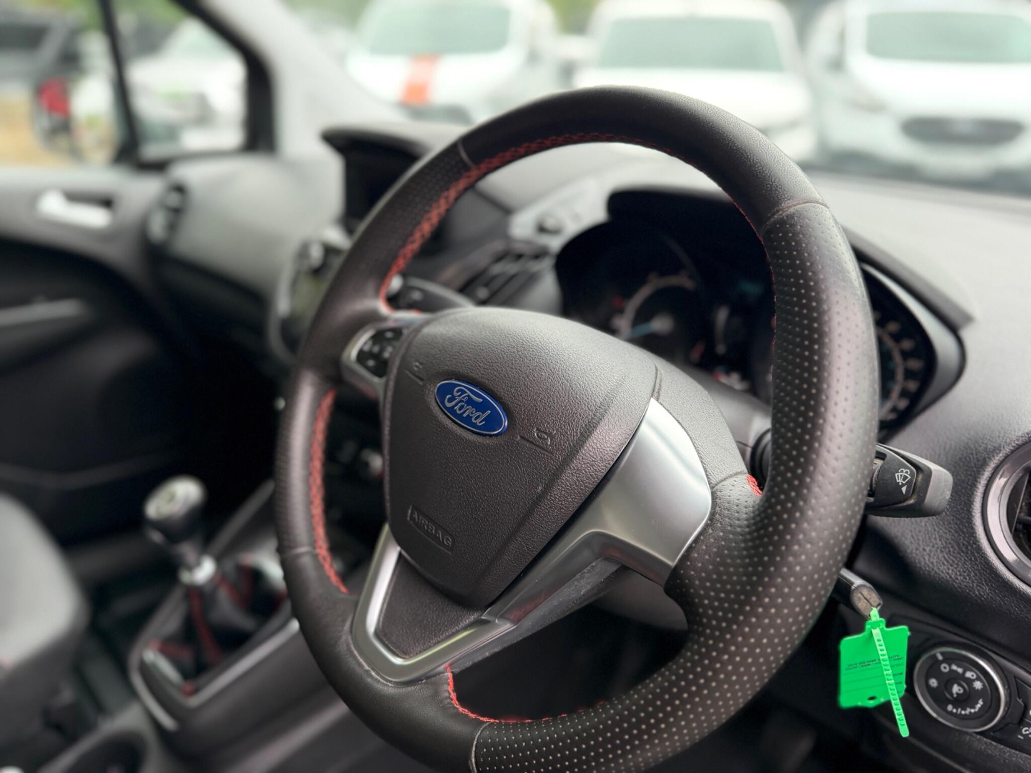 Ford Transit Courier