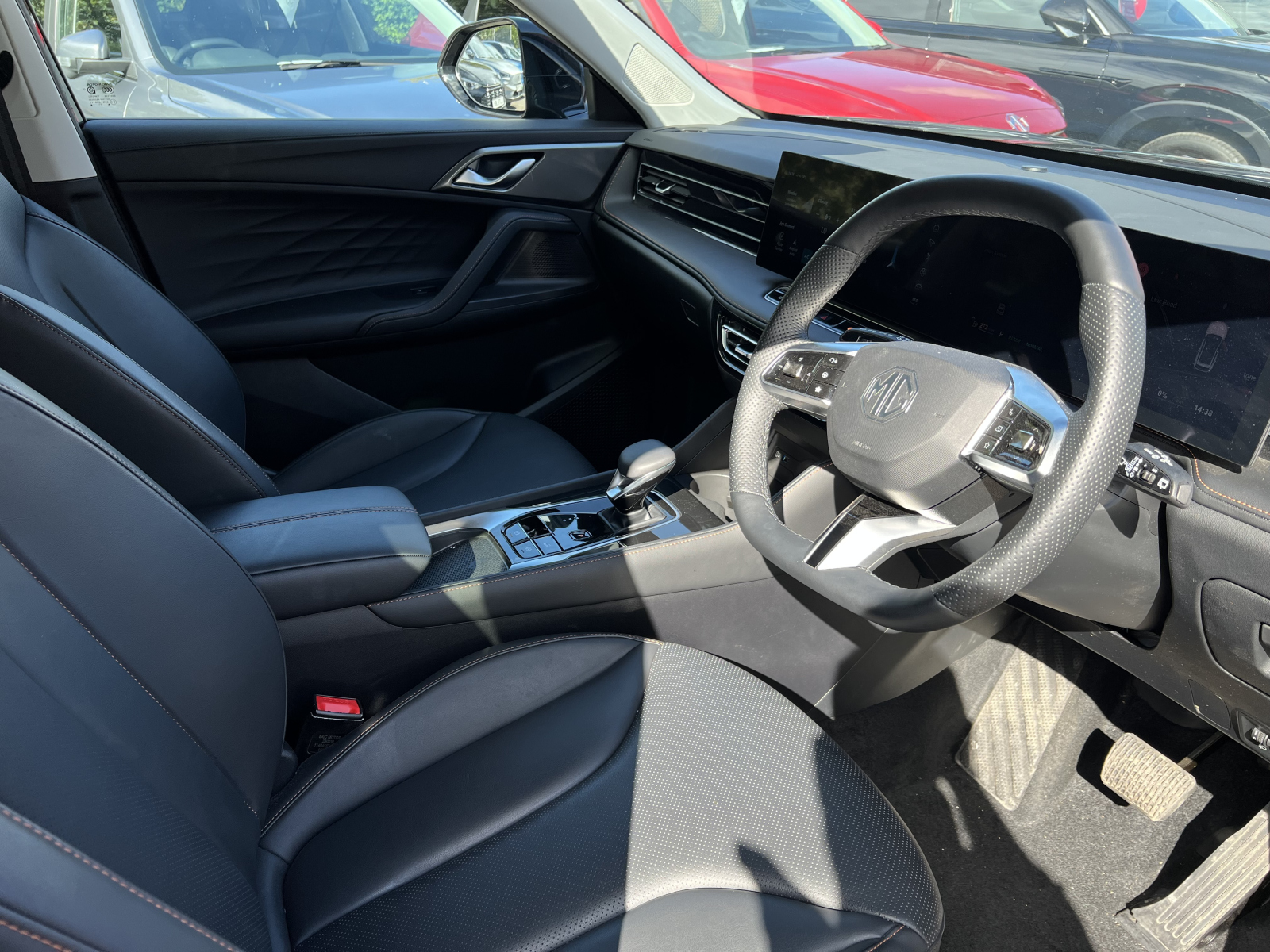 MG Motor UK HS