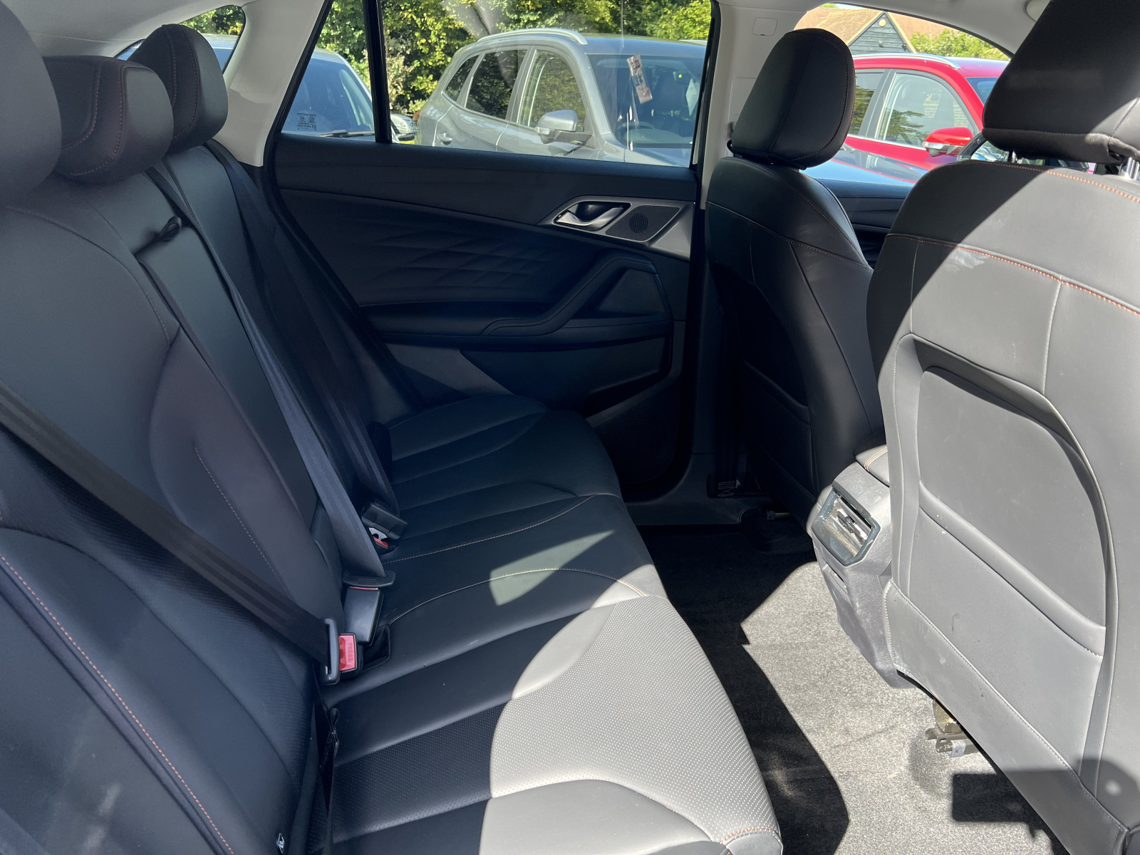 MG Motor UK HS