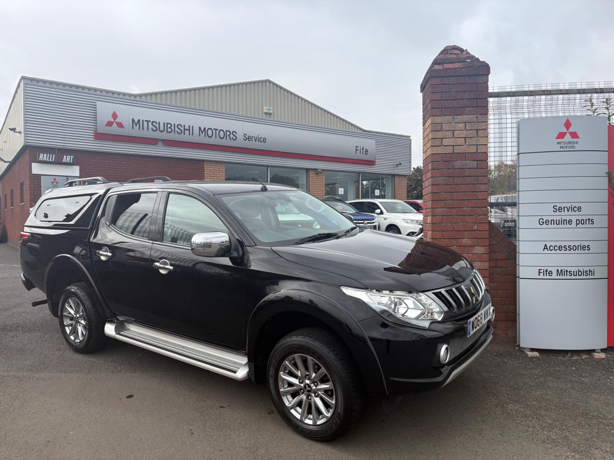 Mitsubishi L200