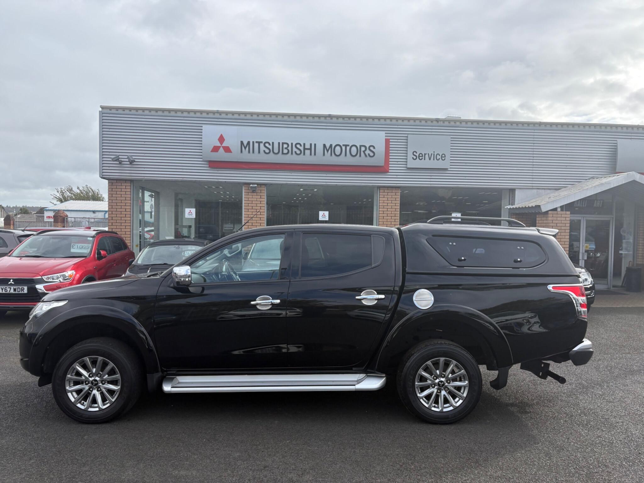 Mitsubishi L200