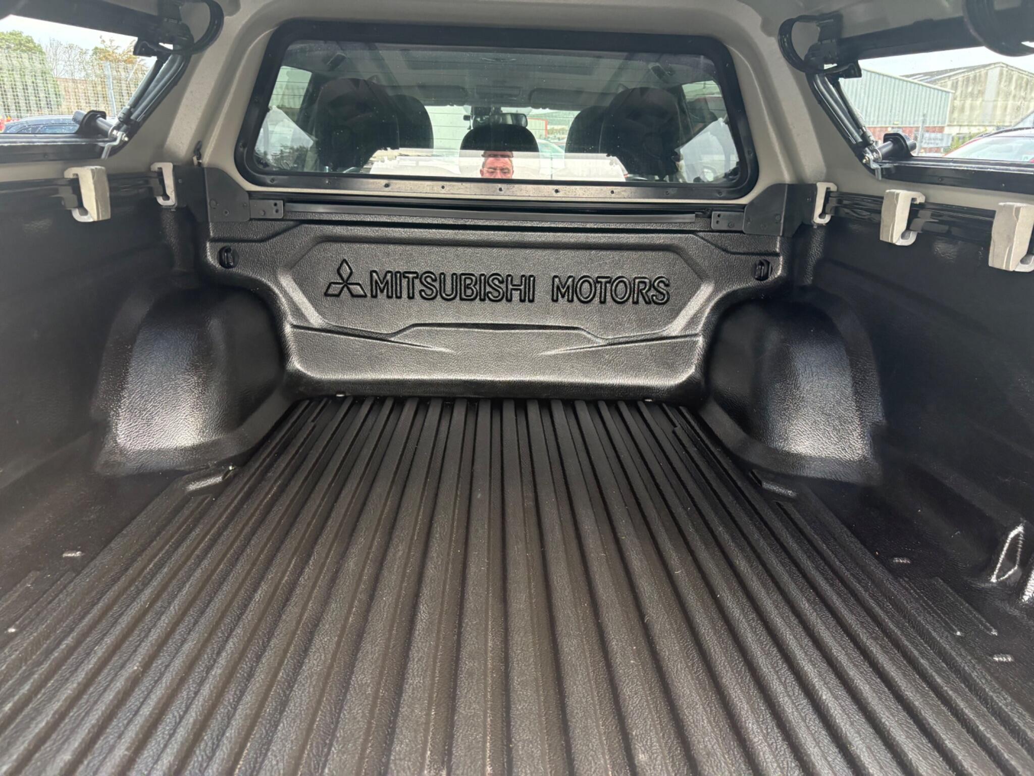 Mitsubishi L200