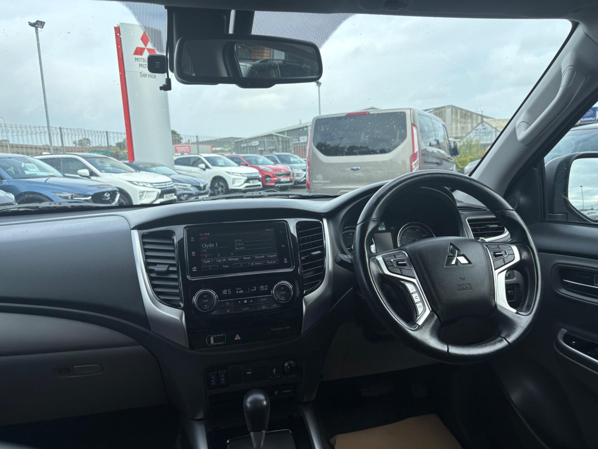 Mitsubishi L200