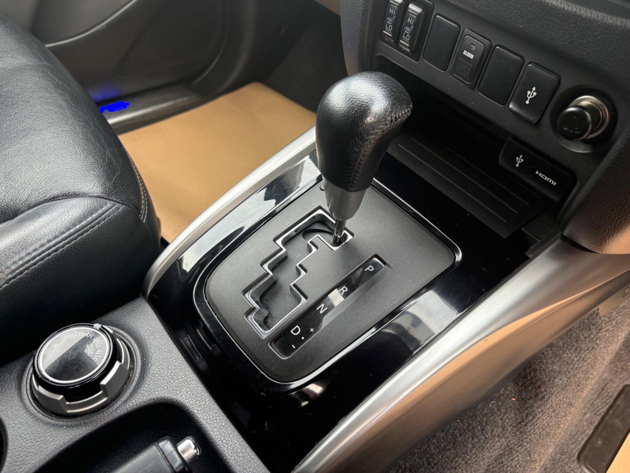 Mitsubishi L200
