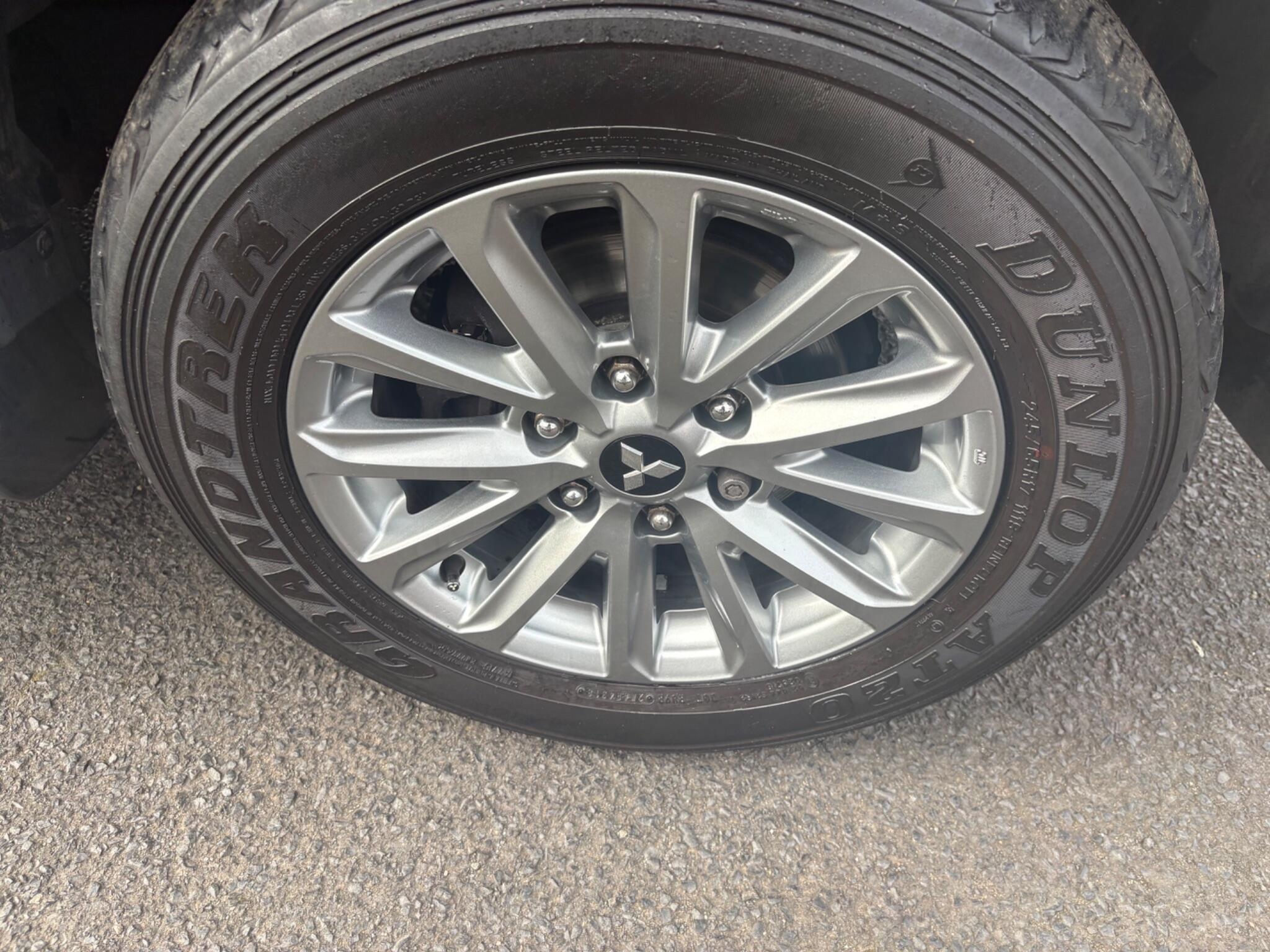 Mitsubishi L200